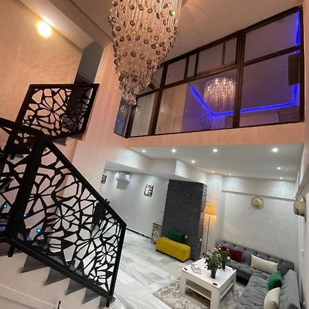 Appartement En Duplex Avec 3 Chambres Haut Standing Gueliz Marrakech Маракеш Екстериор снимка